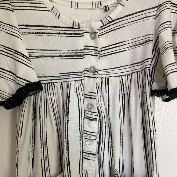 NWOT Jessica Simpson Black And White Jumpsuit Size 2T - Picture 3 of 5